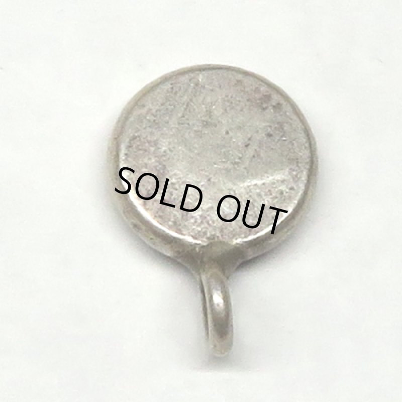 カレンシルバーチャーム