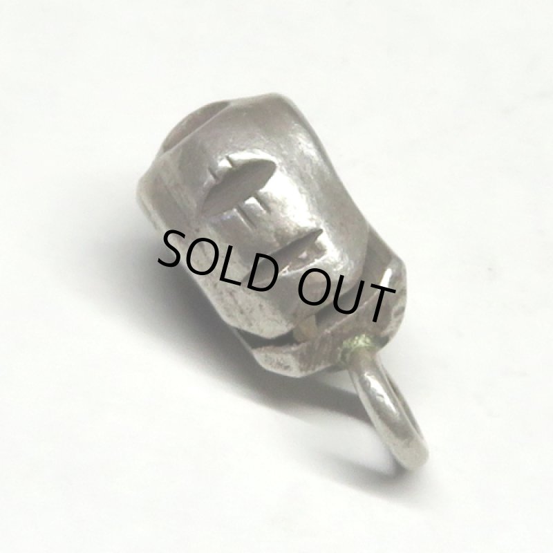 カレンシルバーチャーム