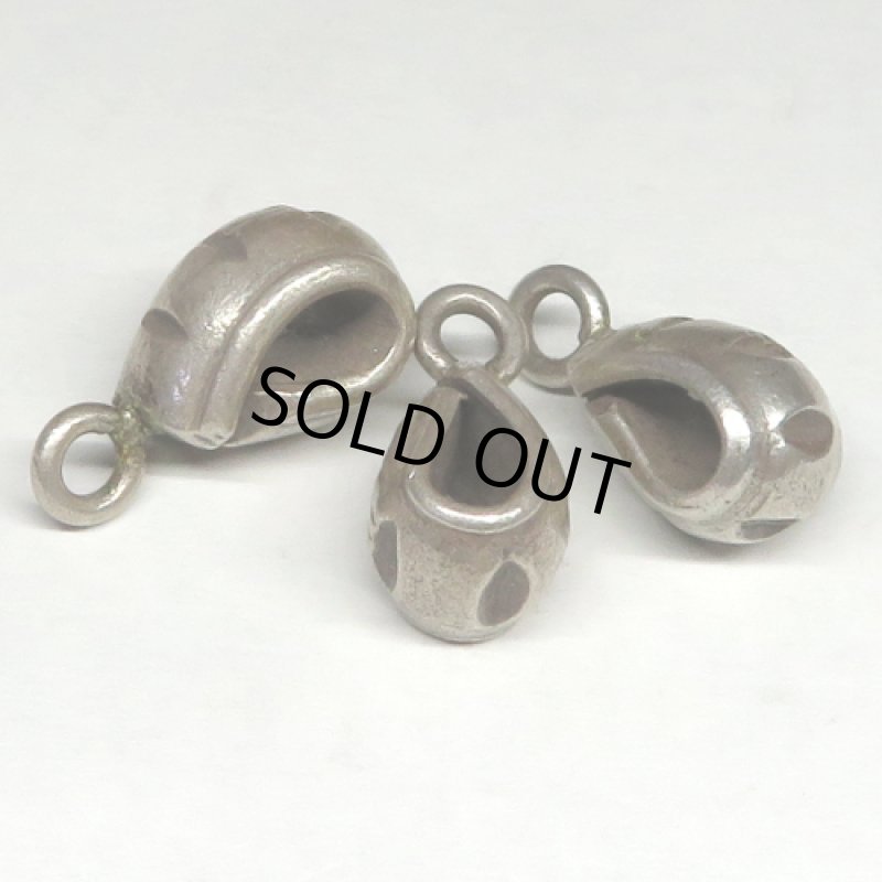 カレンシルバーチャーム