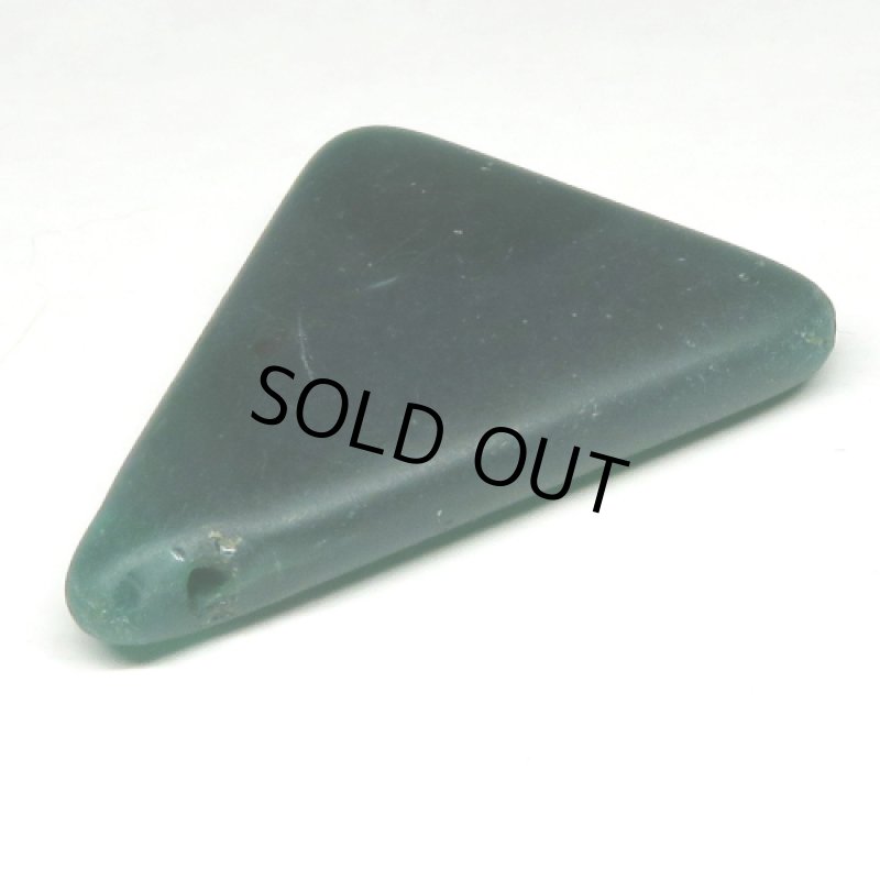 ウェディングビーズ　三角緑