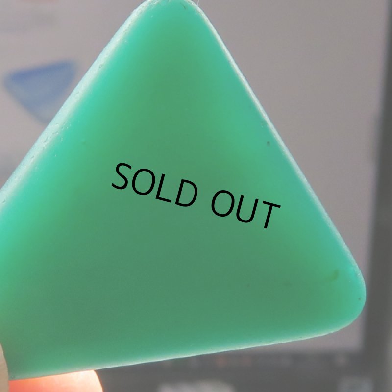 ウェディングビーズ　三角緑