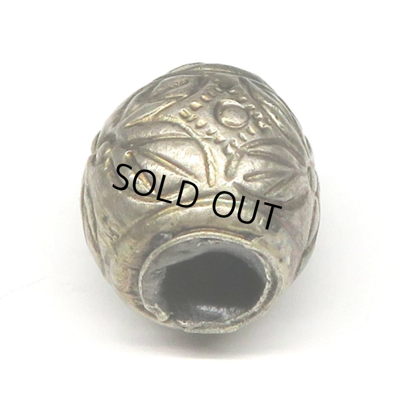 スリン族シルバービーズ(複数在庫あり)