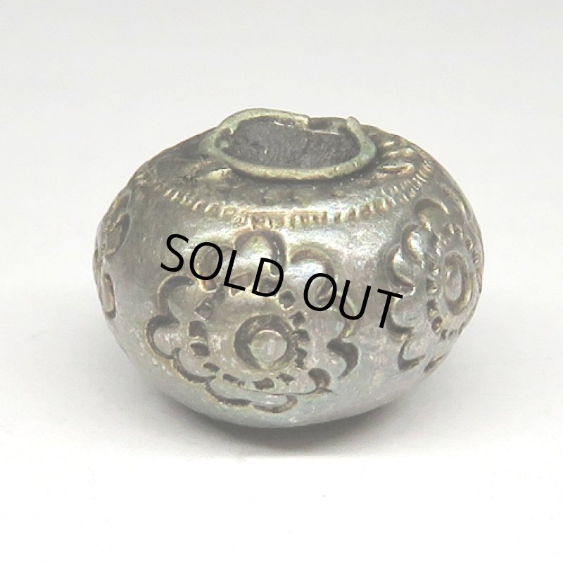 スリン族シルバービーズ（複数在庫あり）