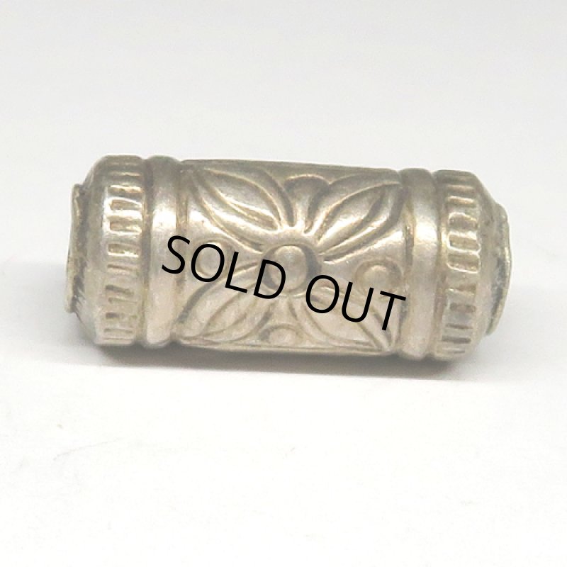 スリン族シルバービーズ(複数在庫あり)