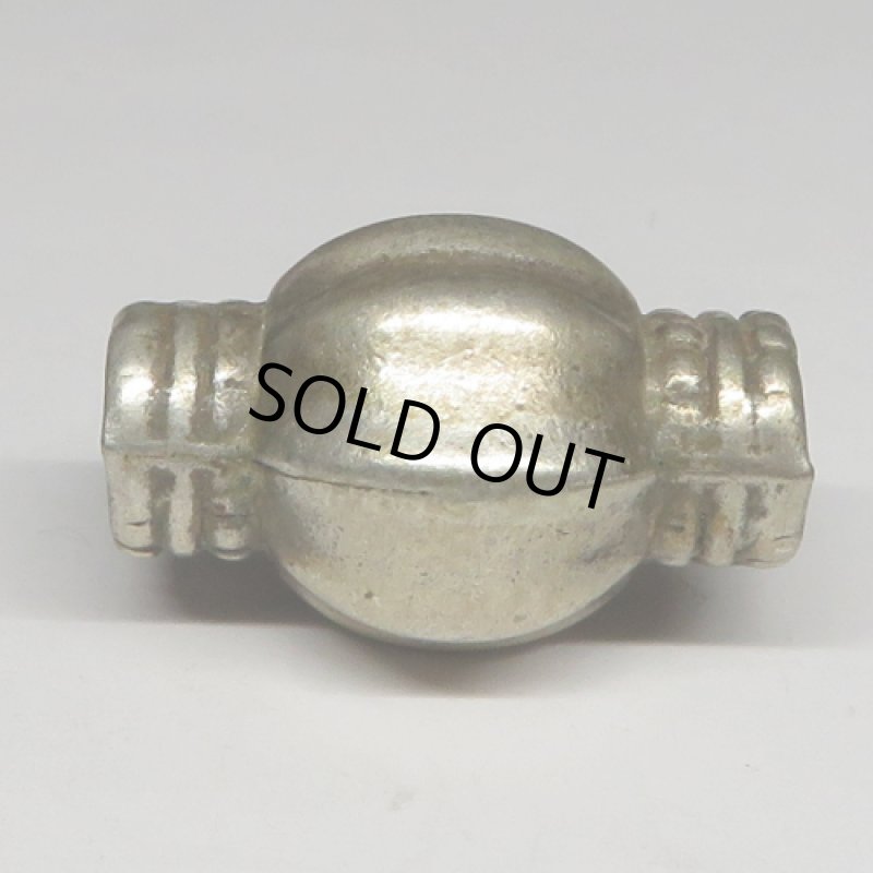 スリン族シルバービーズ(複数在庫あり)