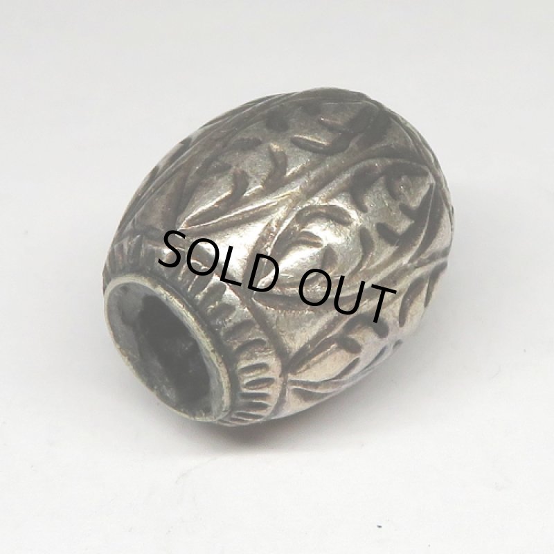 スリン族シルバービーズ（複数在庫あり）