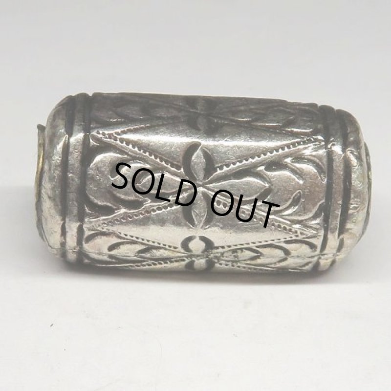 スリン族シルバービーズ（複数在庫あり）