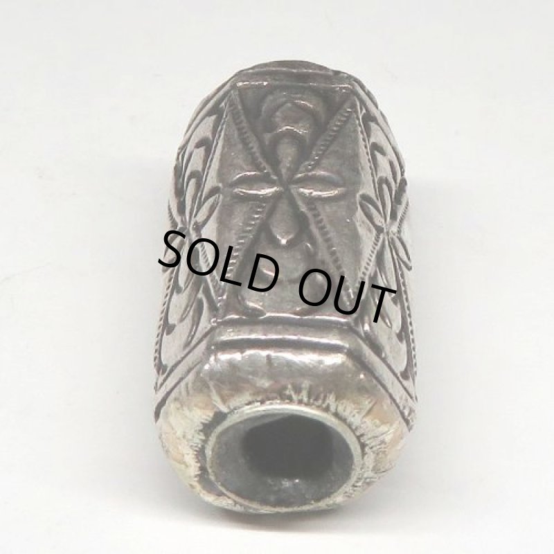 スリン族シルバービーズ（複数在庫あり）