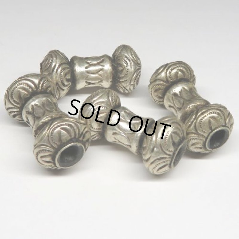 スリン族シルバービーズ(複数在庫あり)