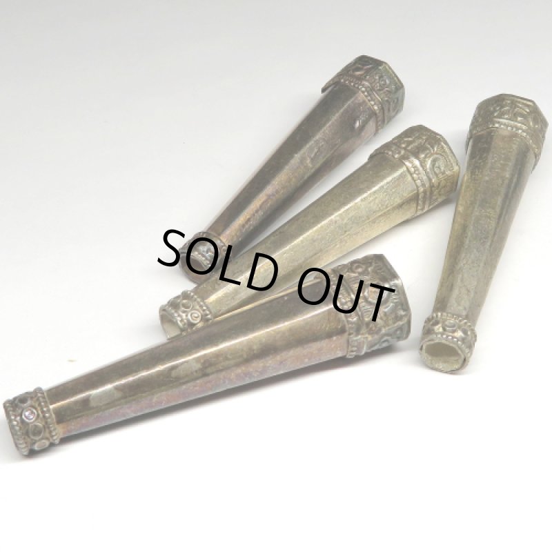 スリン族シルバービーズ（複数在庫あり）