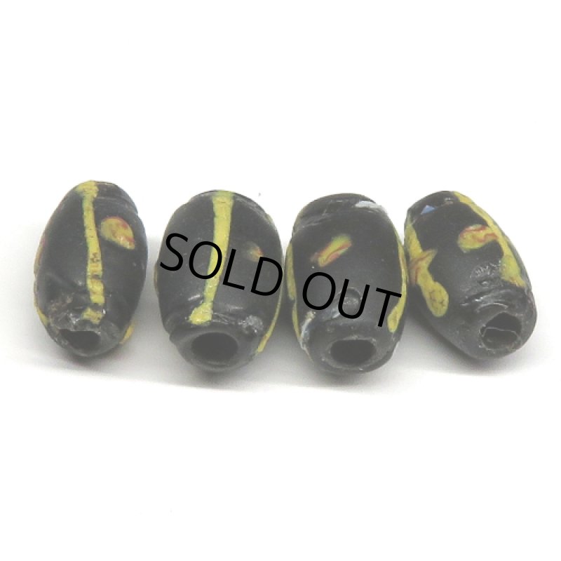 小型アイビーズ黒 4個セット