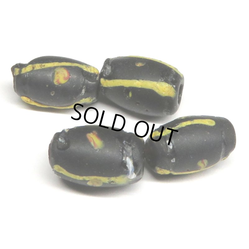 小型アイビーズ黒 4個セット