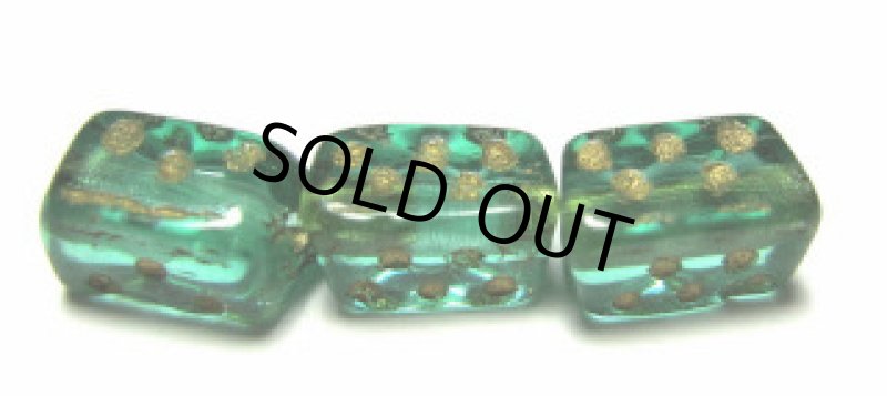 ダイスビーズ 緑青色クリア