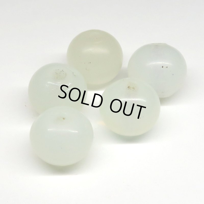 ナガ族　乳白の玉（複数在庫あり）
