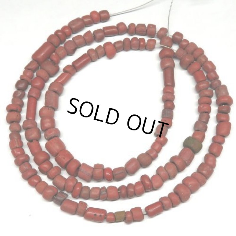 茶色インドパシフィックビーズ連